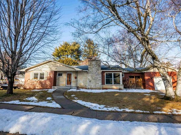 308 W Division Street, Dodgeville, WI 53533