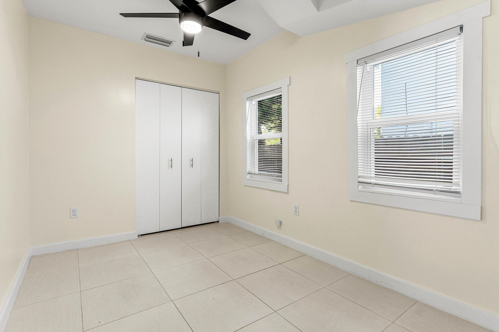 409 S M Street, Lake Worth Beach, FL 33460 Photo