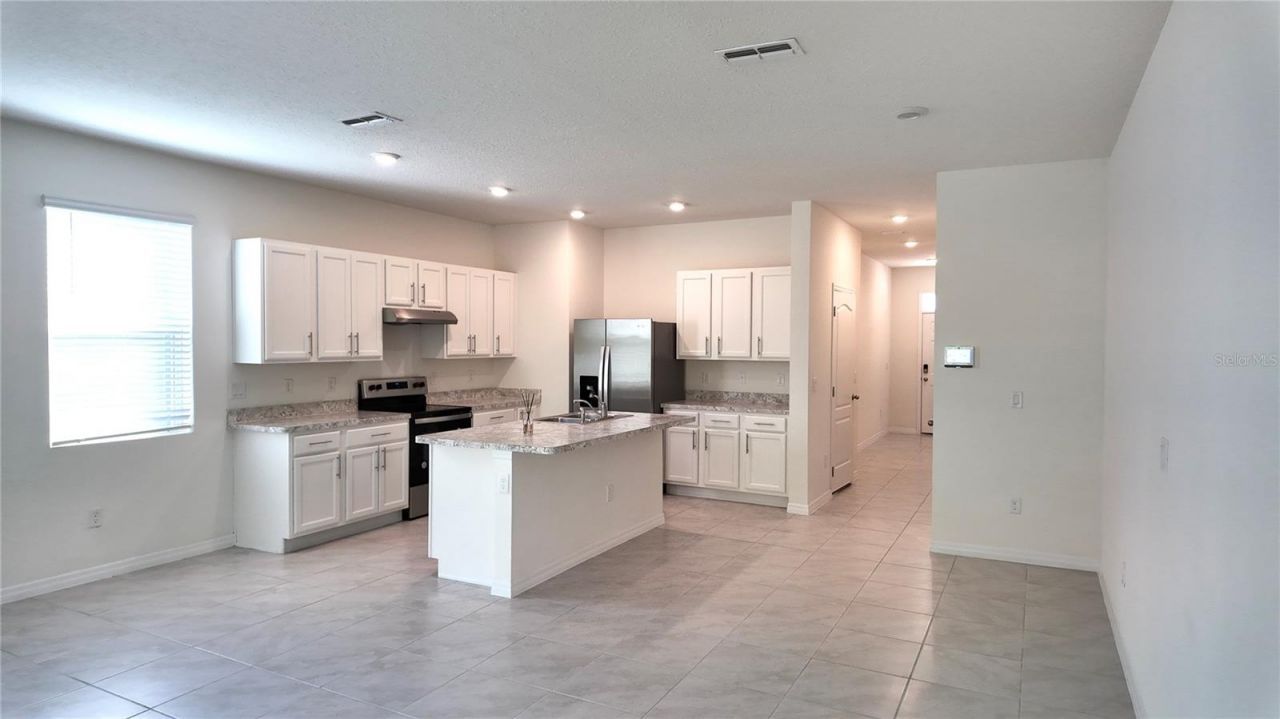 1241 Yellow Finch Drive, Davenport, FL 33837 Photo