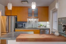 7 Doughty Street photo 4