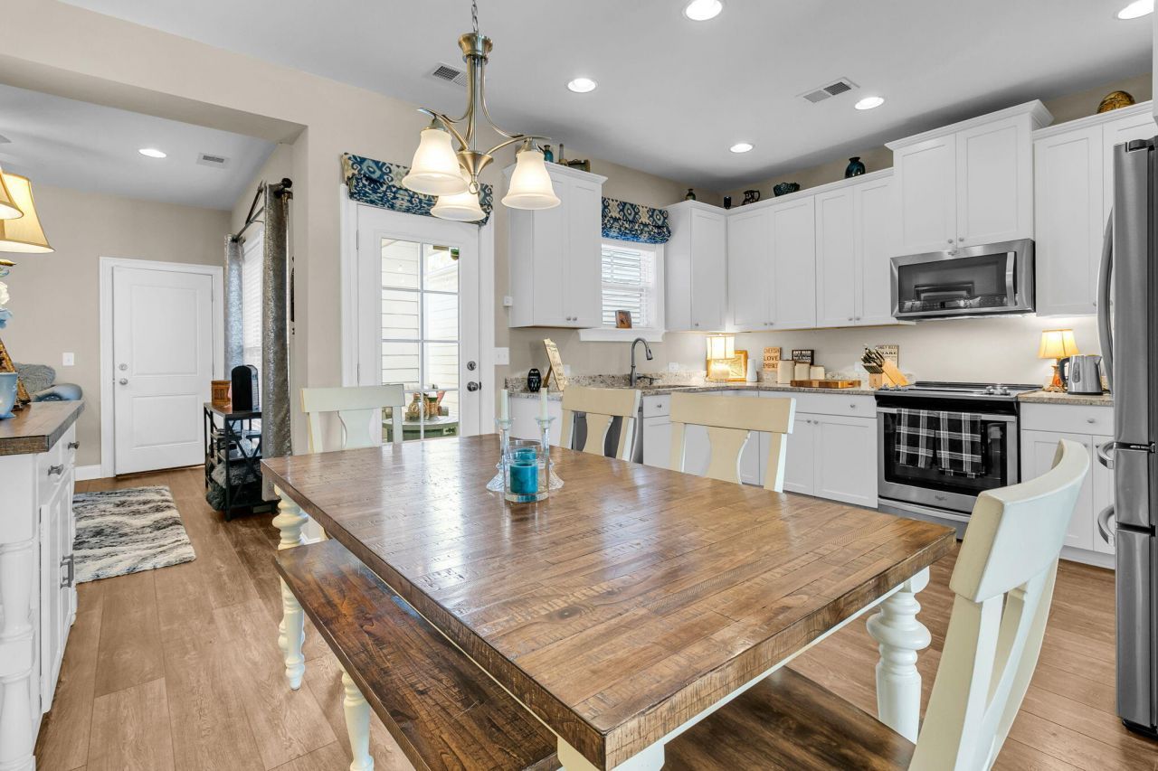 3452 Yarmouth Drive Photo 12