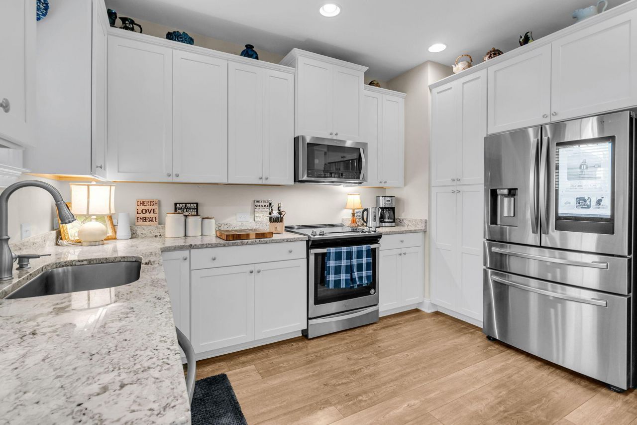 3452 Yarmouth Drive Photo 13