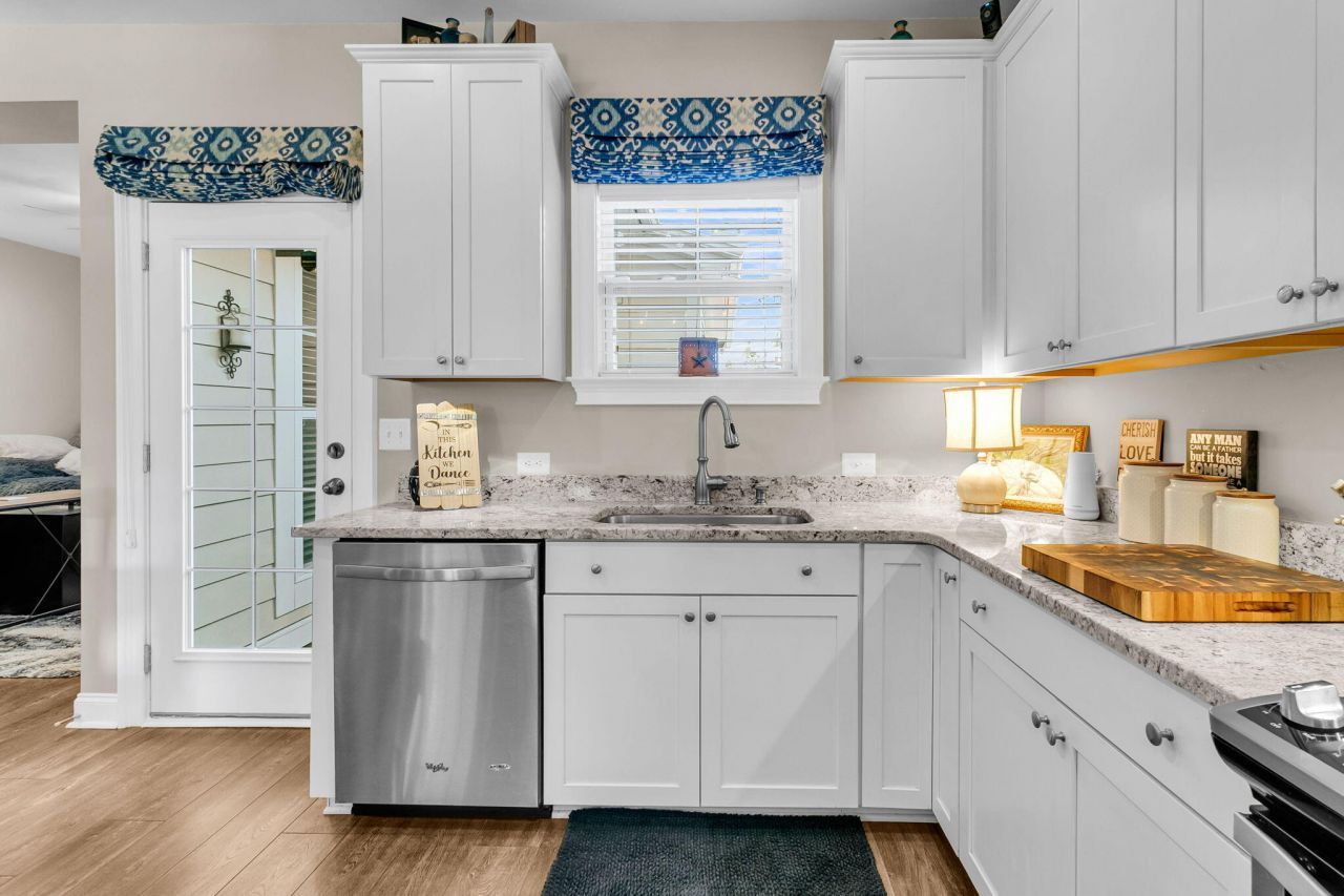 3452 Yarmouth Drive Photo 14