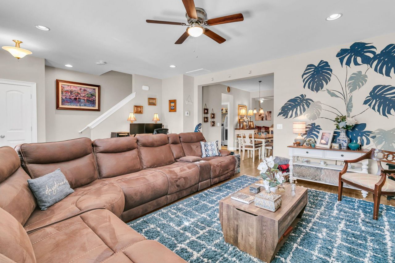 3452 Yarmouth Drive Photo 8