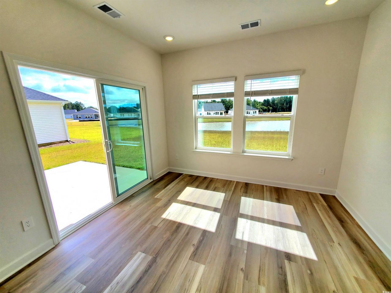1542 Regal Fern Way Photo 11