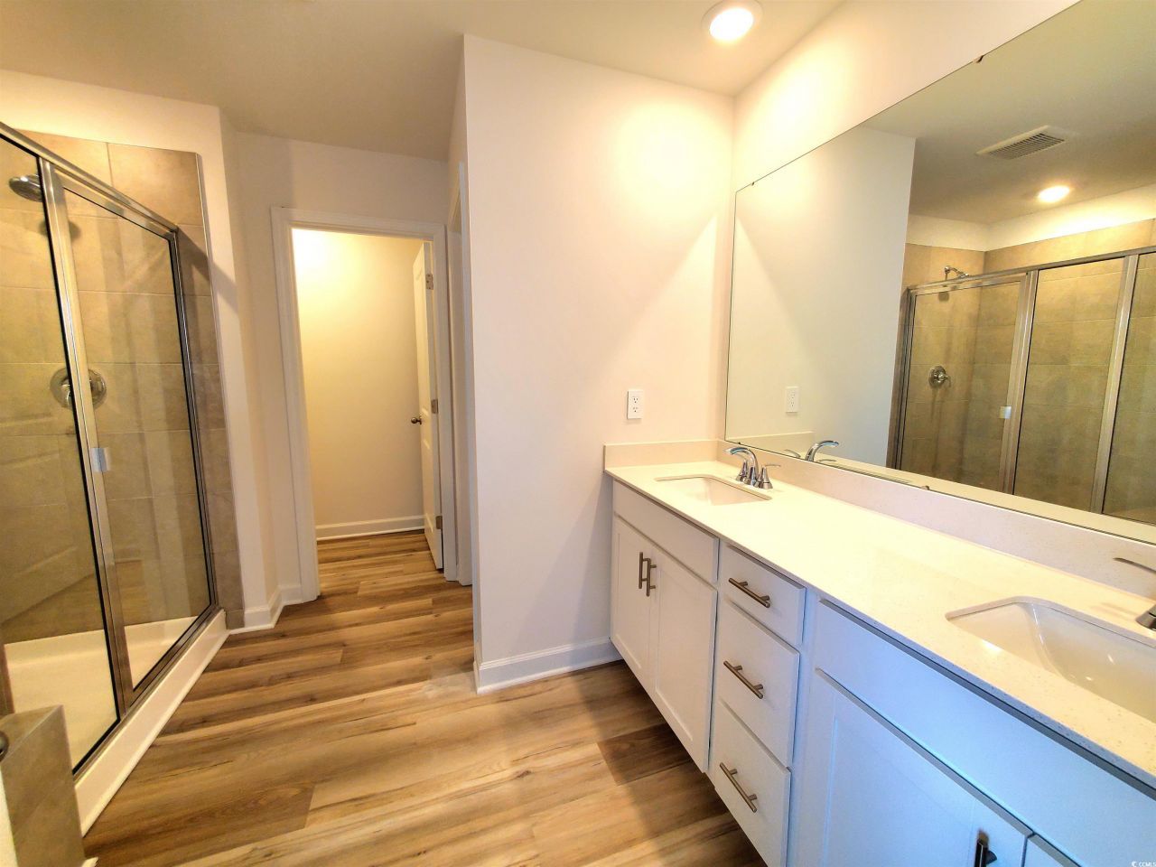 1542 Regal Fern Way Photo 18