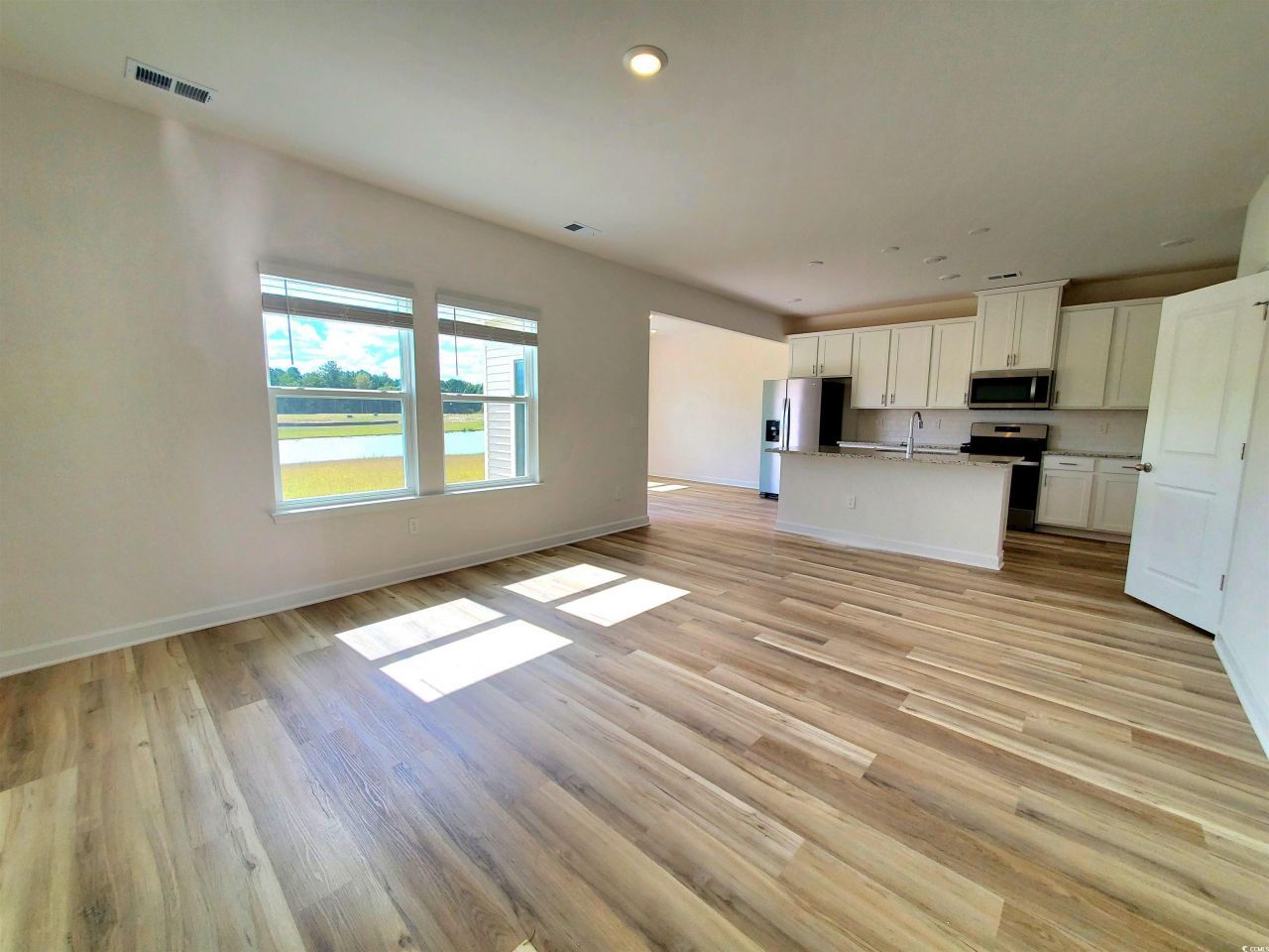 1542 Regal Fern Way Photo 5