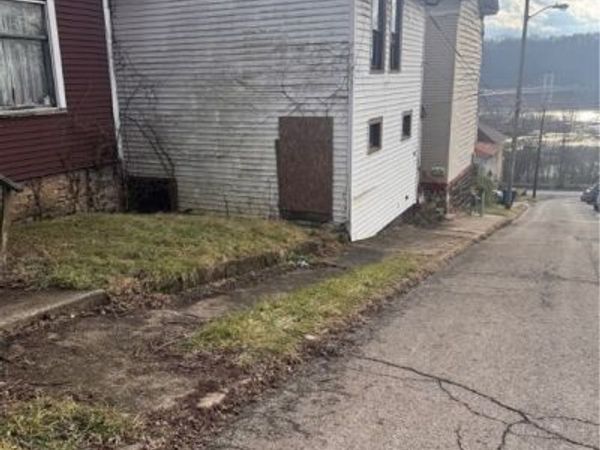 918 Florence Street, East Liverpool, OH 43920