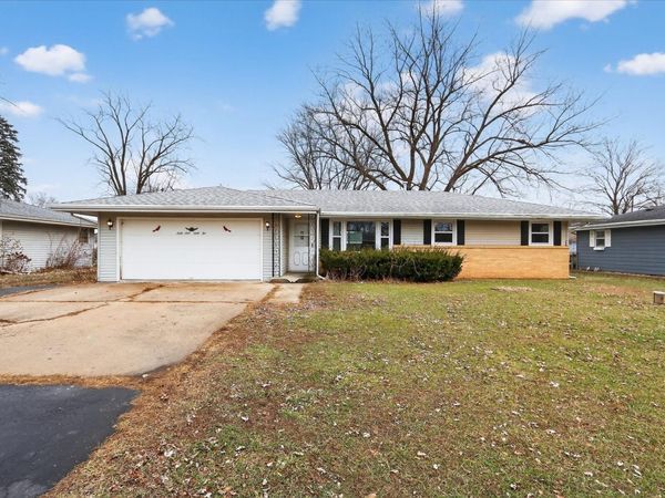 6962 Ralph Road, Rockford, IL 61109