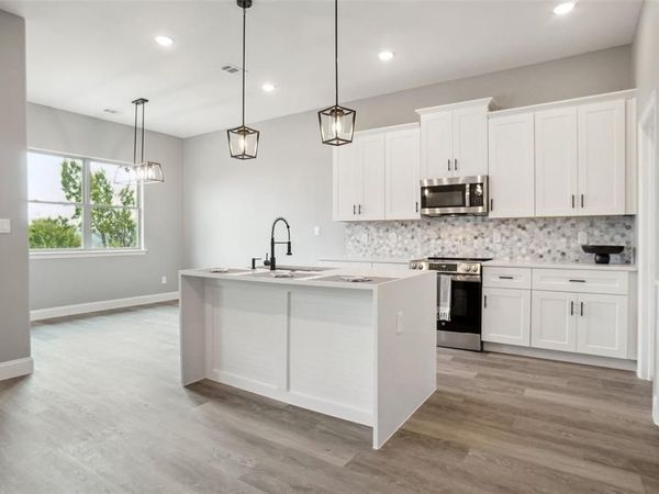 5824 Belaire Circle, Granbury, TX 76048