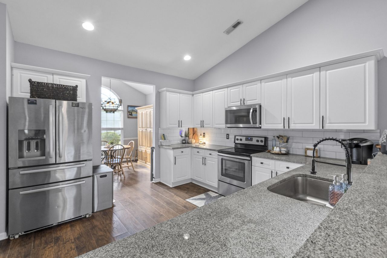 2794 August Road Photo 9