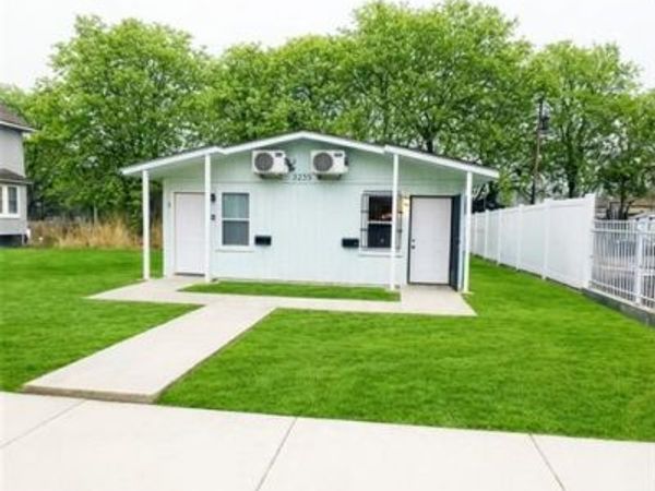 3235 College Avenue, Kansas City, MO 64128