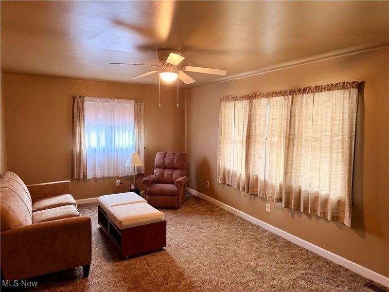 60421 Johnson Avenue, Shadyside, OH 43947 Photo 5