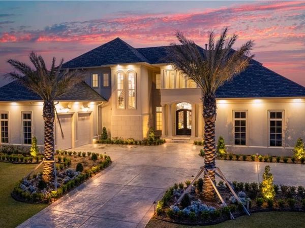 990 LAKESHORE Boulevard, Slidell, LA 70461