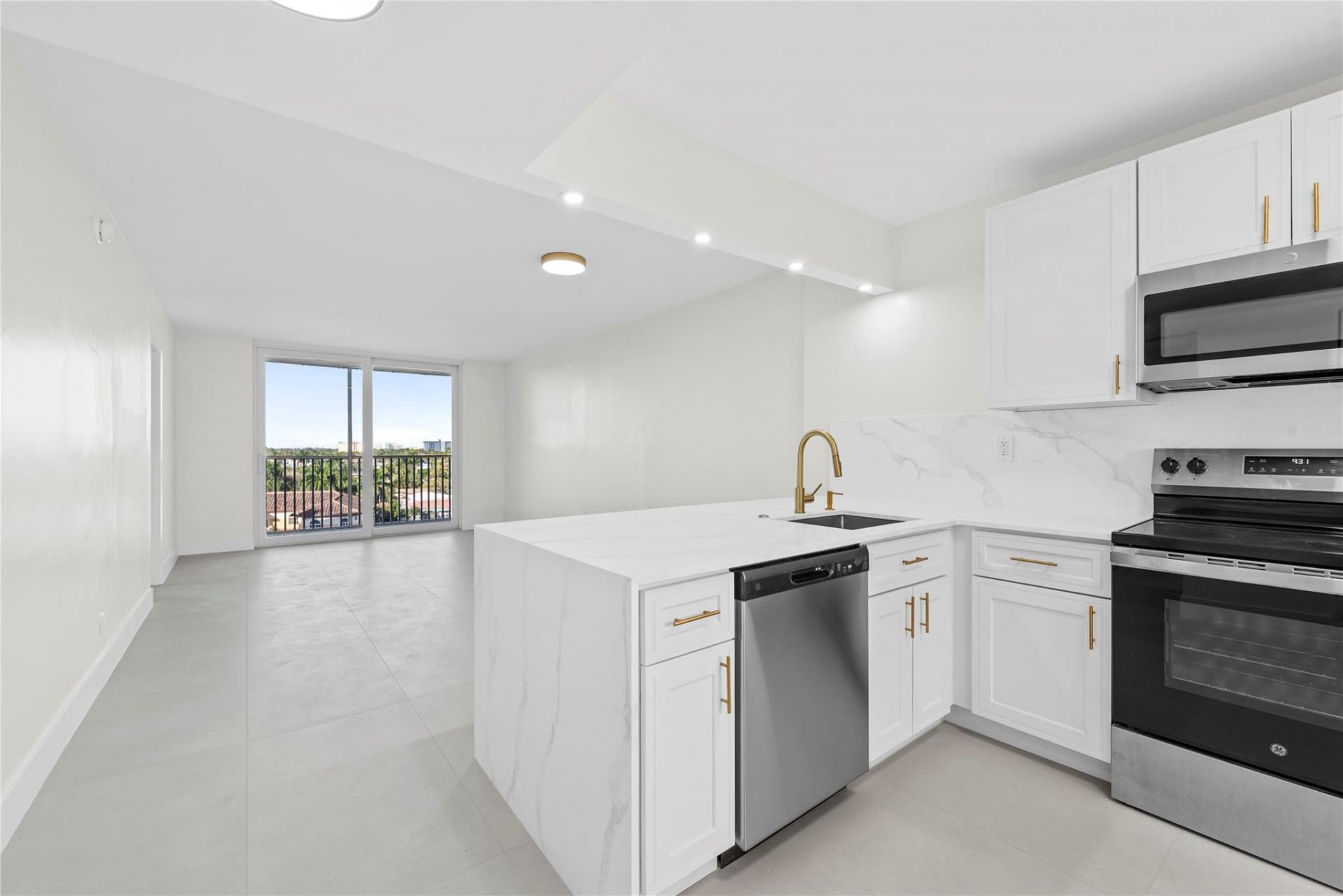 1391 S Ocean Boulevard, Unit 608, Pompano Beach, FL 33062 Photo