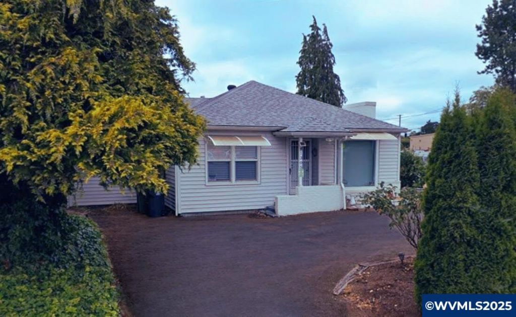1305 20th St Se, Salem, OR 97302 Main Photo