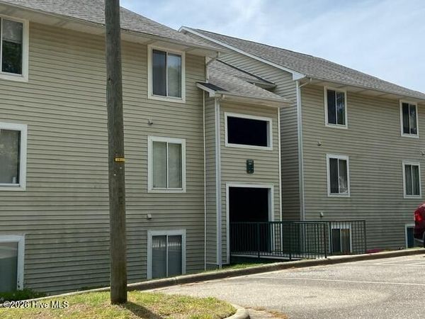 3392 Galleria Drive, Unit 13, Fayetteville, NC 28303