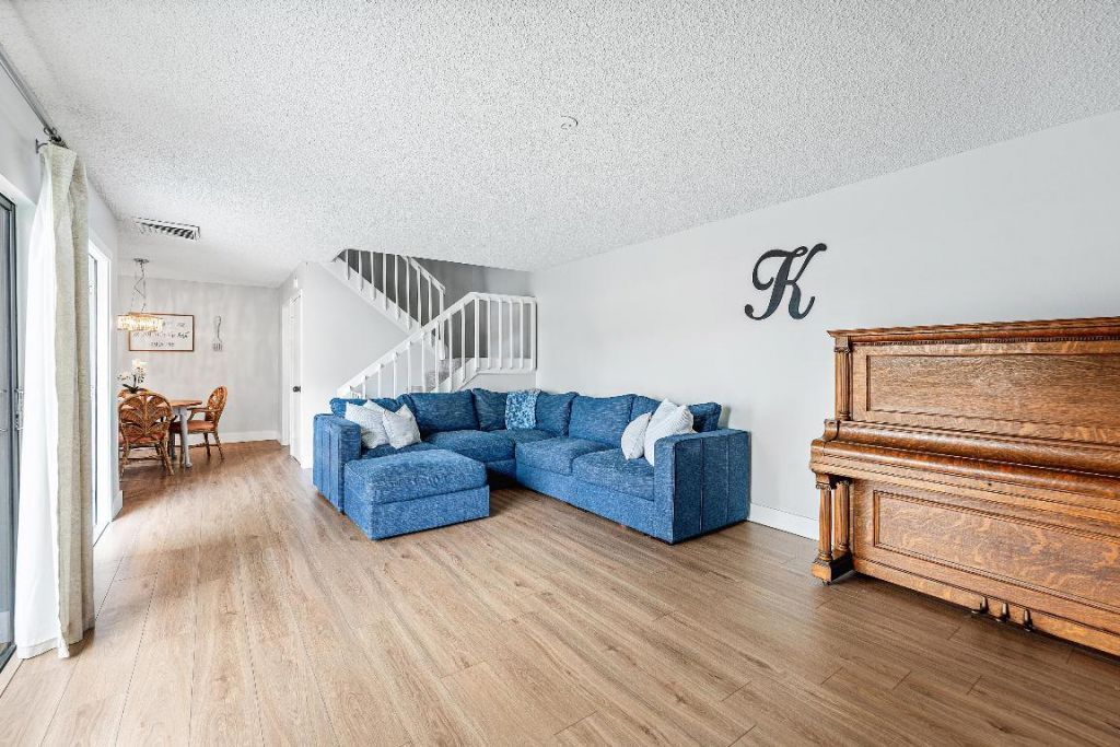 707 7th Court, Palm Beach Gardens, FL 33410 Photo