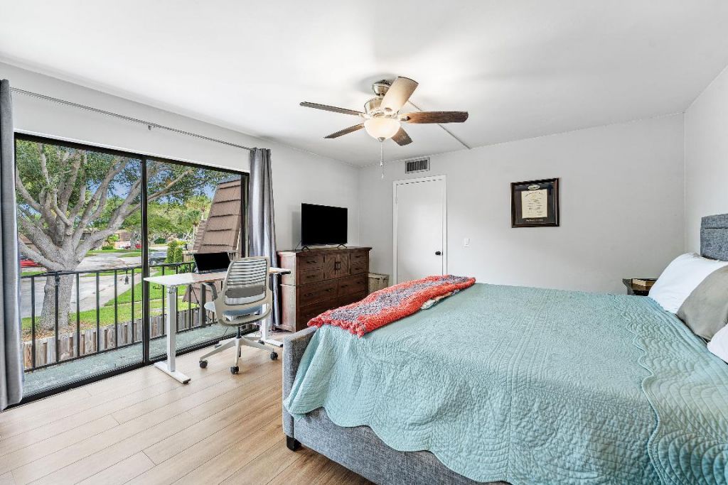 707 7th Court, Palm Beach Gardens, FL 33410 Photo