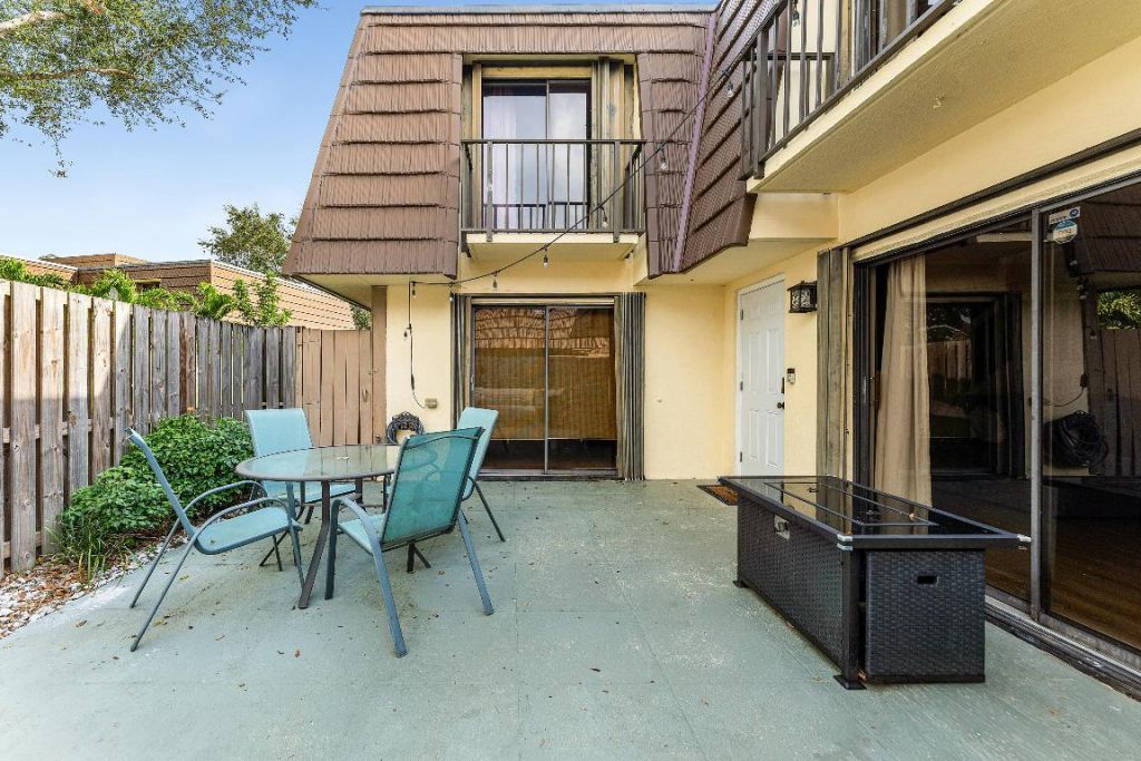 707 7th Court, Palm Beach Gardens, FL 33410 Photo