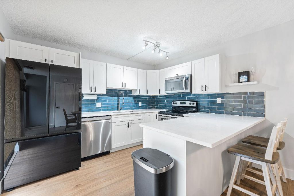 707 7th Court, Palm Beach Gardens, FL 33410 Photo