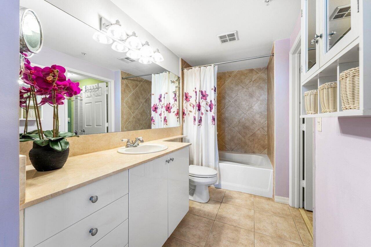 806 E Windward Way, Unit 509, Lantana, FL 33462 Photo