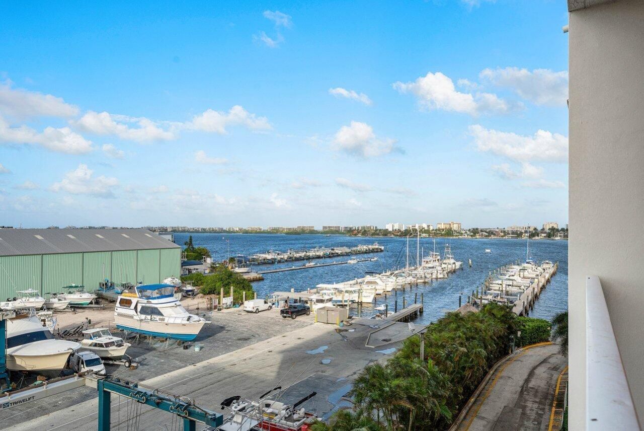 806 E Windward Way, Unit 509, Lantana, FL 33462 Photo