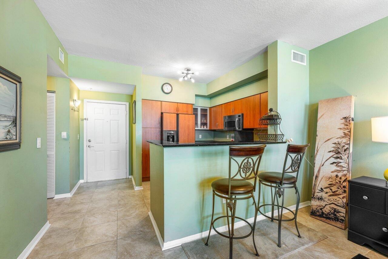 806 E Windward Way, Unit 509, Lantana, FL 33462 Photo