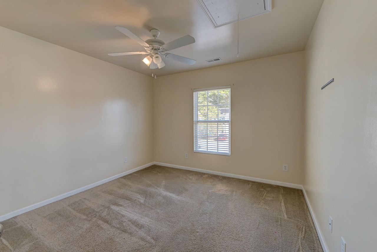 224 Withers Lane Photo 32