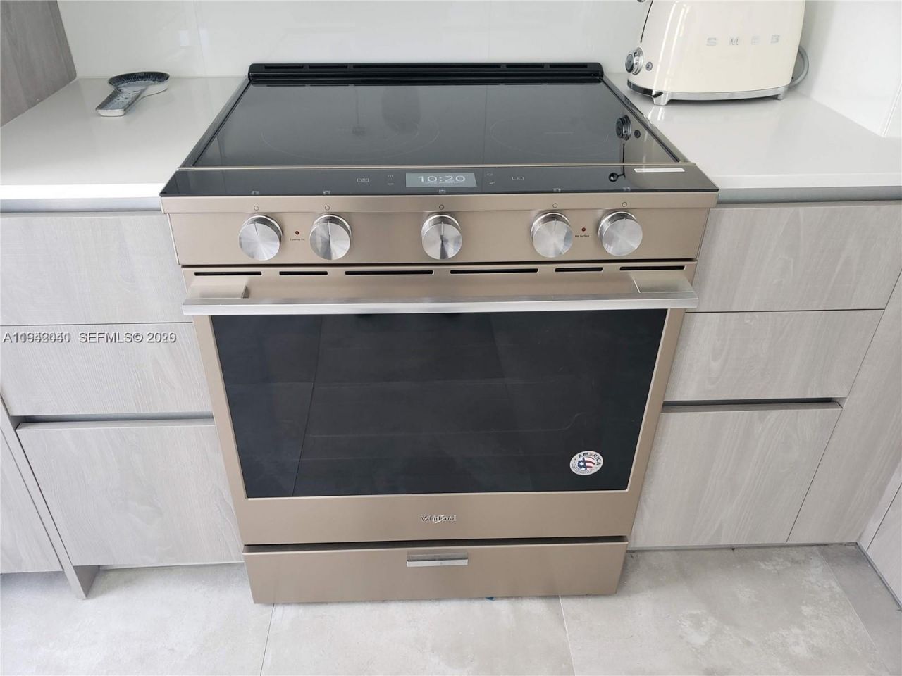 301 Ocean Dr, Unit 302, Miami Beach, FL 33139 Photo