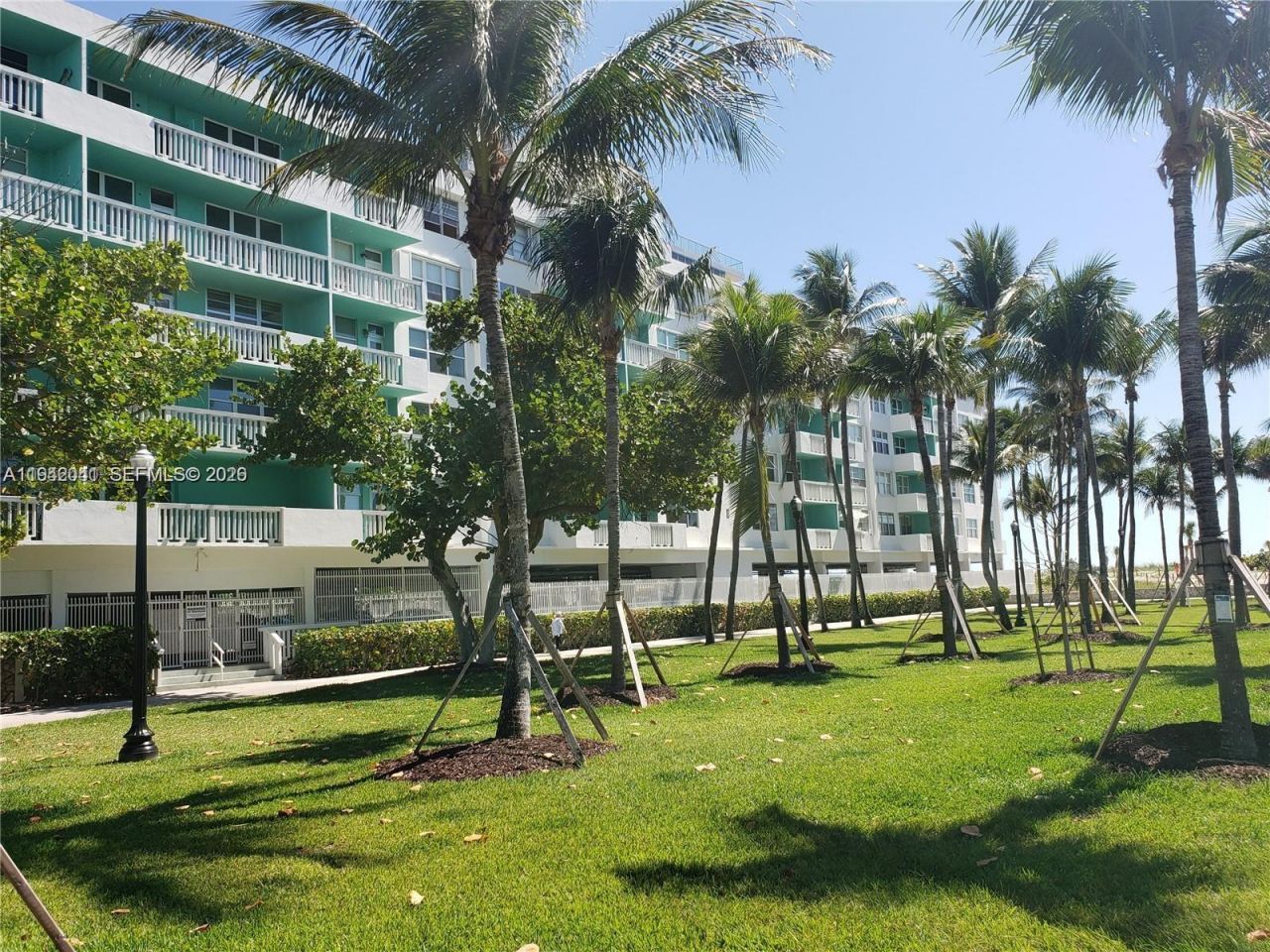 301 Ocean Dr, Unit 302, Miami Beach, FL 33139 Photo
