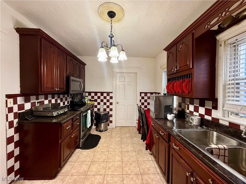 15220 Lucknow Avenue, Cleveland, OH 44110 Photo 18