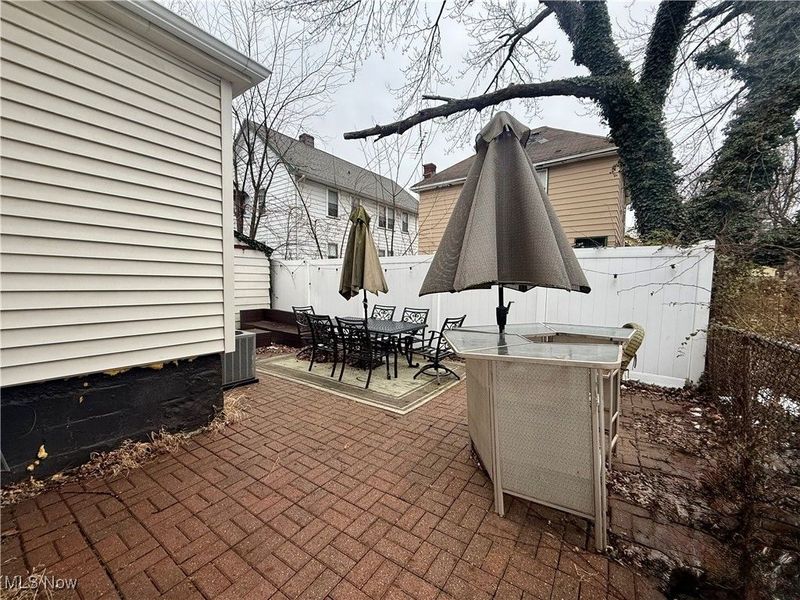 15220 Lucknow Avenue, Cleveland, OH 44110 Photo 40