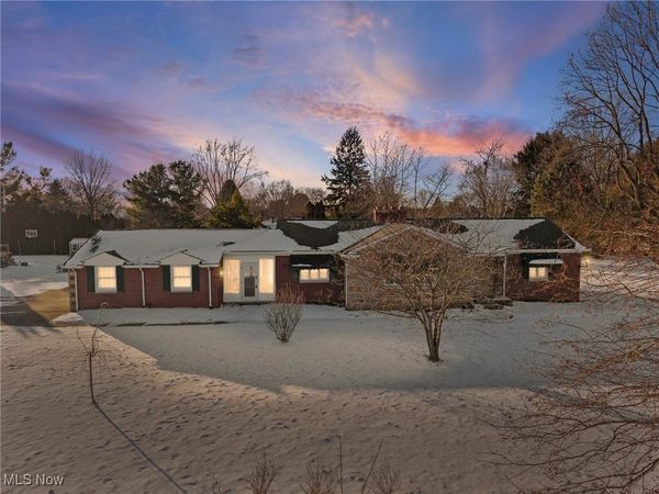 7041 Market Avenue N, Canton, OH 44721