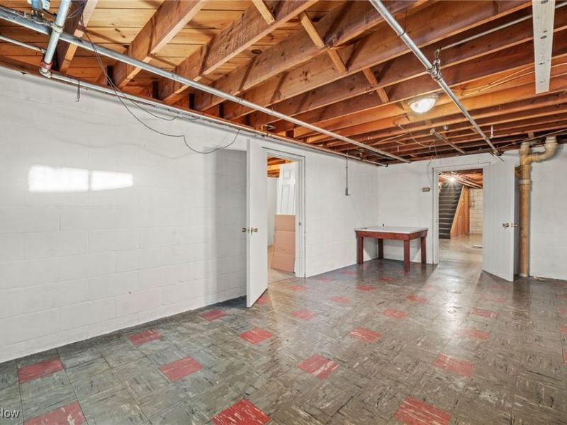 7041 Market Avenue N, Canton, OH 44721 Photo 42