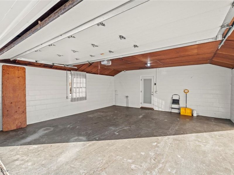 7041 Market Avenue N, Canton, OH 44721 Photo 48