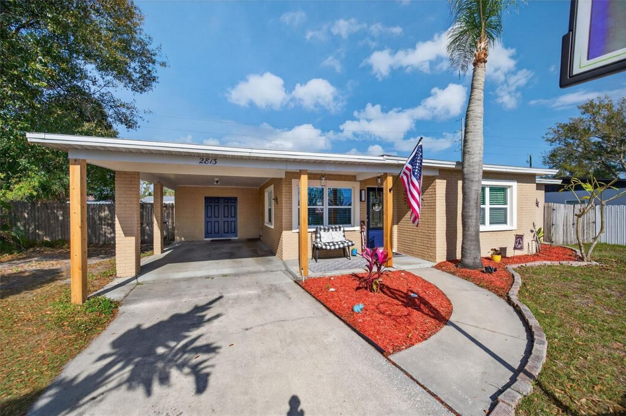 2813 Auburn Avenue W, Tampa, FL 33614 Main Photo