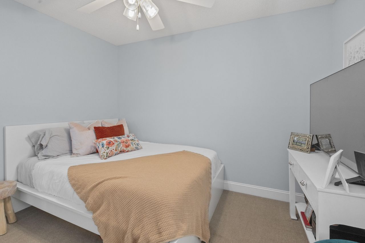 3050 Penny Lane Photo 29