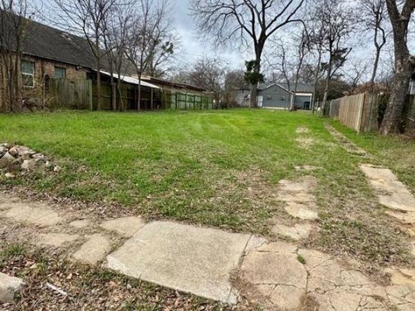 706 N Della Avenue, Tyler, TX 75702