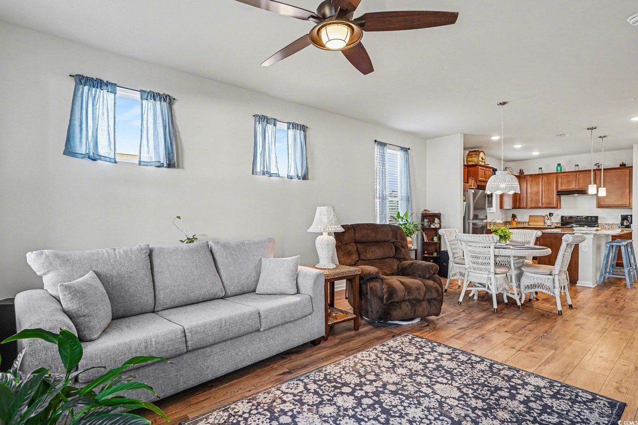 1400 Littleleaf Loop Photo 11