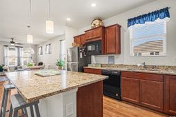 1400 Littleleaf Loop photo 4