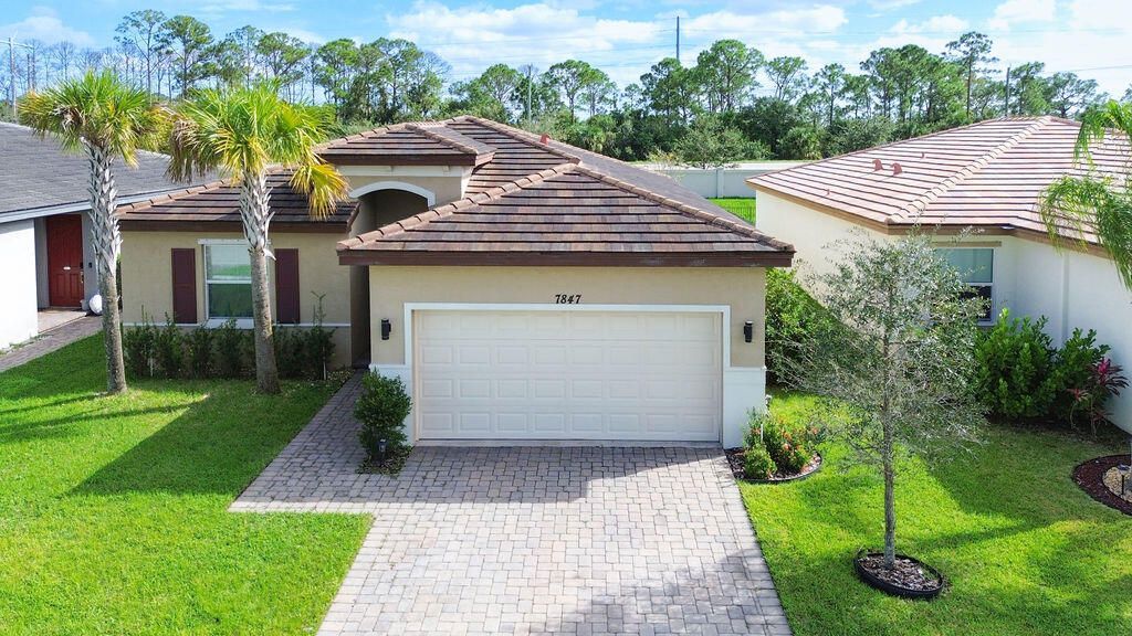 7847 NW Greenbank Circle, Port Saint Lucie, FL 34987 Photo