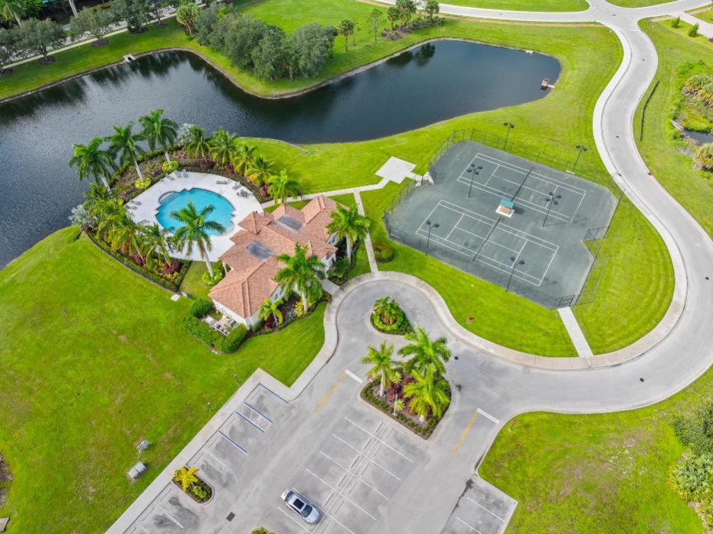 135 SE Via Lago Garda, Port Saint Lucie, FL 34952 Photo