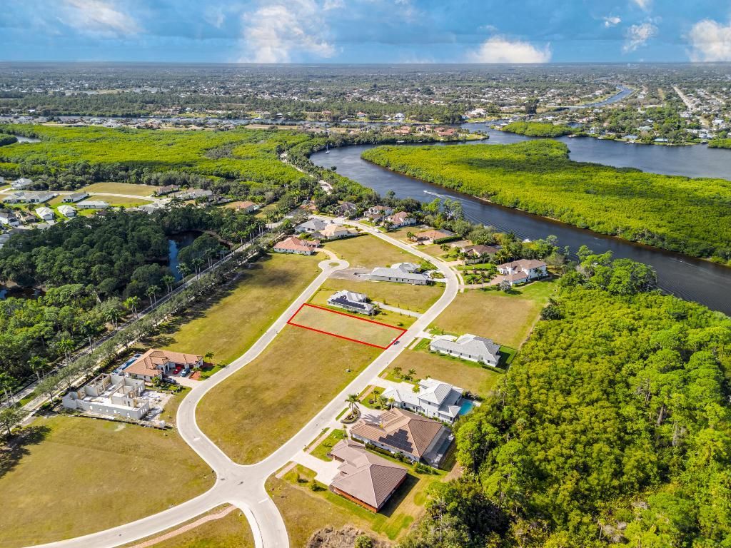 135 SE Via Lago Garda, Port Saint Lucie, FL 34952 Photo