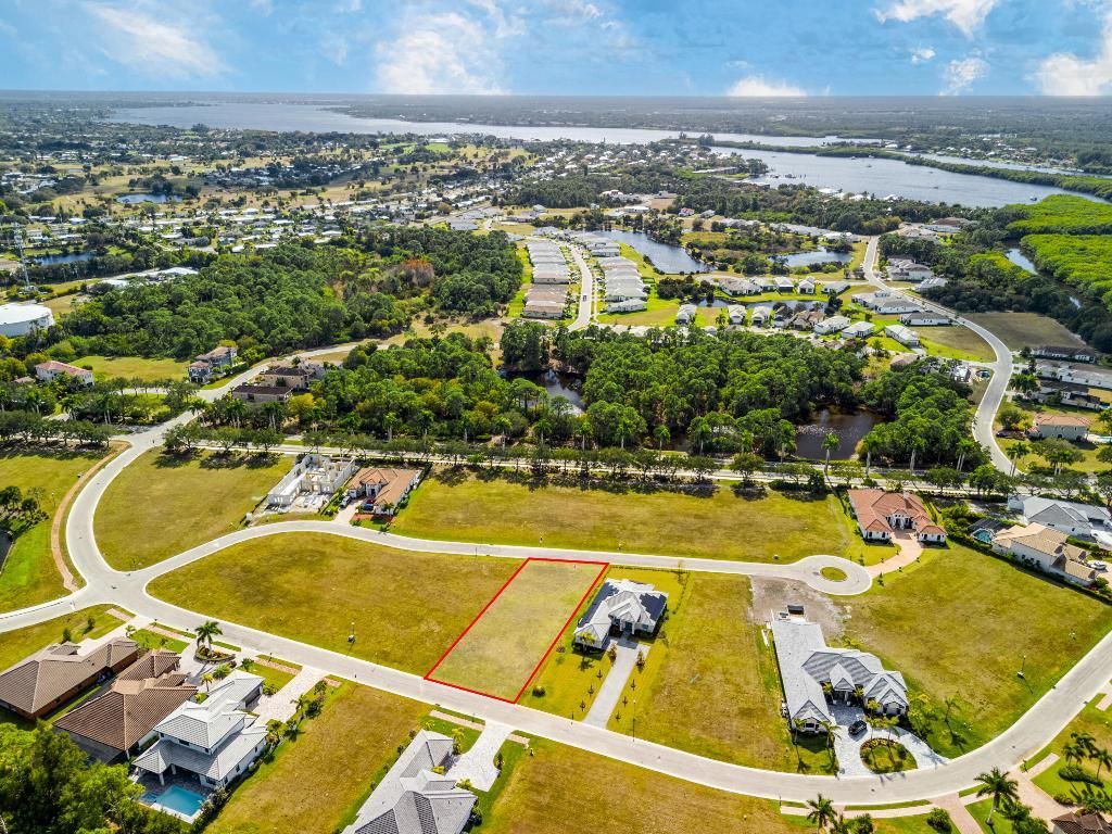 135 SE Via Lago Garda, Port Saint Lucie, FL 34952 Photo