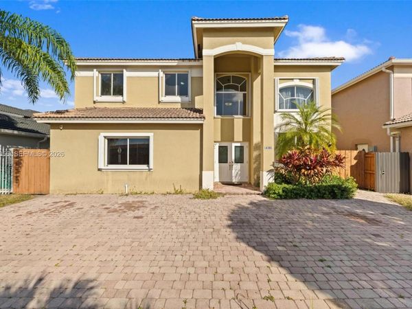 16301 SW 70th St , Miami, FL 33193