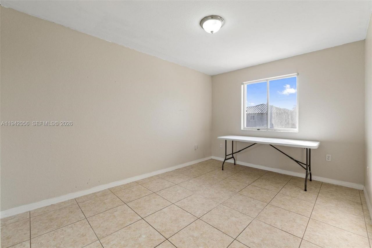 16301 SW 70th St , Miami, FL 33193 Photo