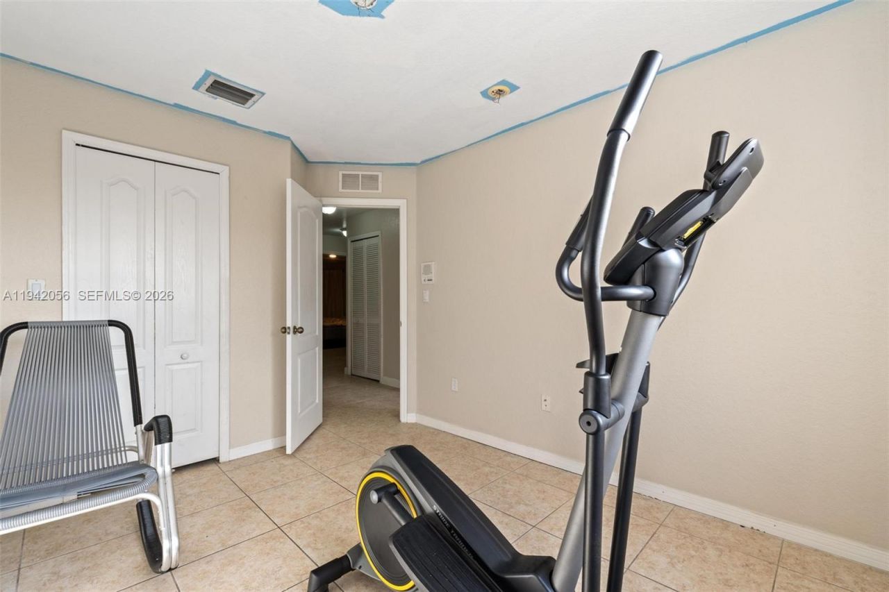 16301 SW 70th St , Miami, FL 33193 Photo