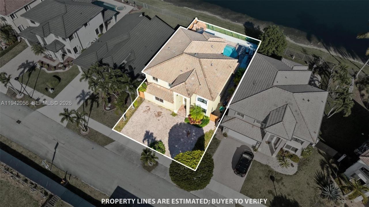 16301 SW 70th St , Miami, FL 33193 Photo