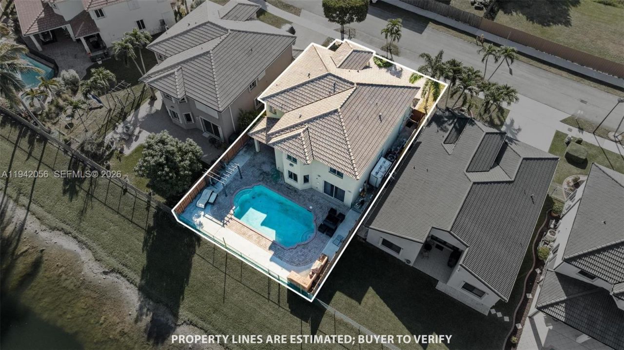 16301 SW 70th St , Miami, FL 33193 Photo